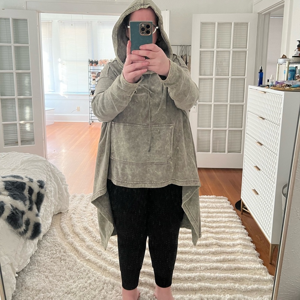 Free People Extreme Washed Hoodie Heathered green in L - Picture 9 of 9